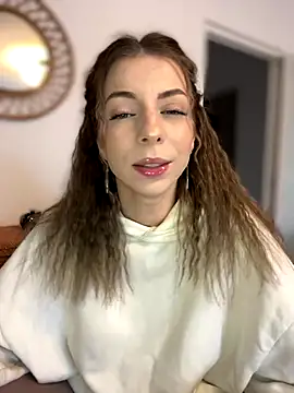 Mia Ethan online show from 11/11/25, 10:26