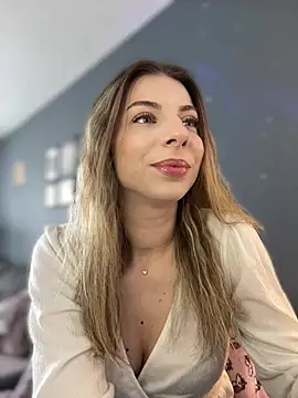 Mia Ethan online show from 03/28/26, 08:03