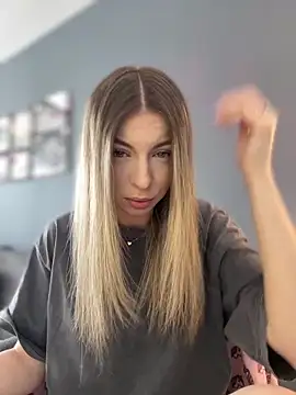 Mia Ethan online show from 05/06/26, 07:24