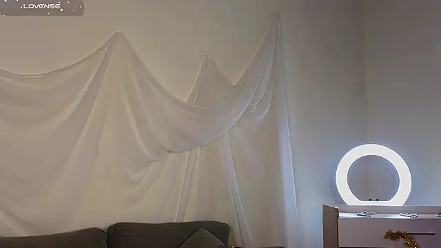 Snapshot of EthalGold chatting on 02/08/25, 09:13 EthalGold online show from 02/08/25, 09:13