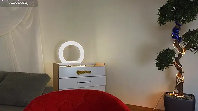 Snapshot of EthalGold chatting on 02/13/25, 06:30 EthalGold online show from 02/13/25, 06:30