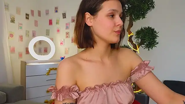 Snapshot of EthalGold chatting on 03/15/25, 09:19 EthalGold online show from 03/15/25, 09:19