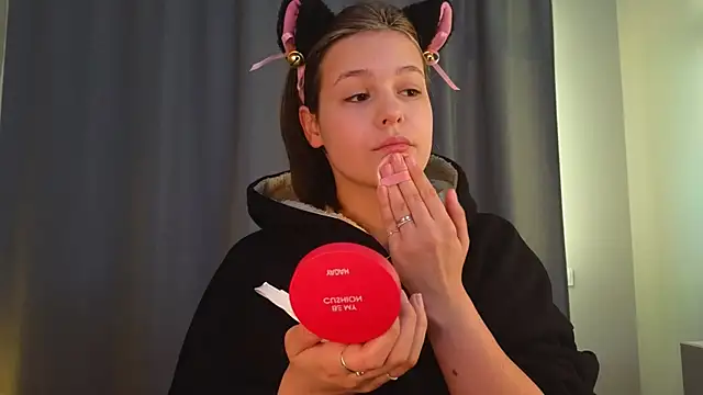 Snapshot of EthalGold chatting on 10/02/25, 03:02 EthalGold online show from 10/02/25, 03:02