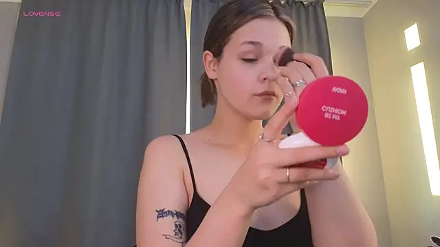 Snapshot of EthalGold chatting on 10/09/25, 03:04 EthalGold online show from 10/09/25, 03:04