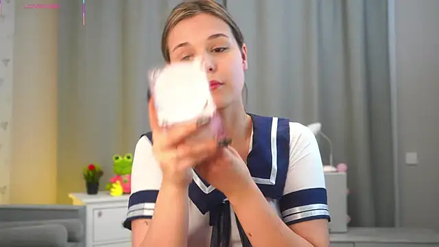 Snapshot of EthalGold chatting on 11/29/25, 02:58 EthalGold online show from 11/29/25, 02:58