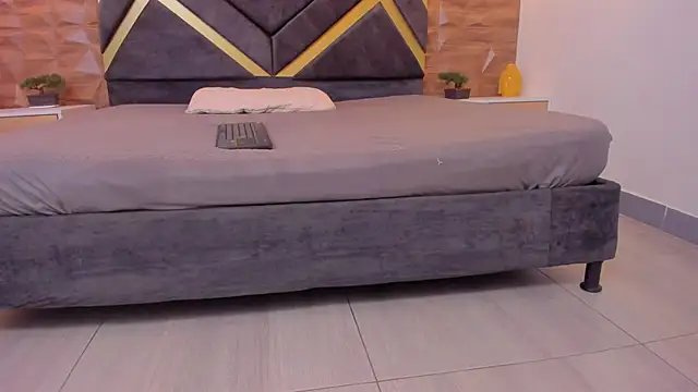 Alahia Dangelo online show from 02/20/25, 11:42