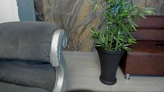 Alahia Dangelo online show from 10/02/25, 07:21