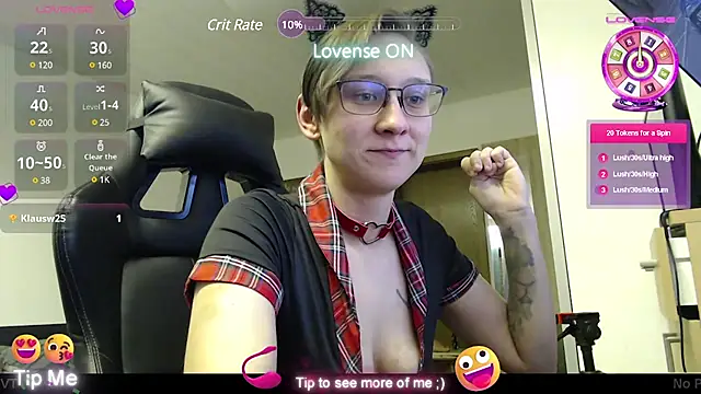 Snapshot of Tyra-Wild chatting on 01/05/25, 06:02 Tyra-Wild online show from 01/05/25, 06:02