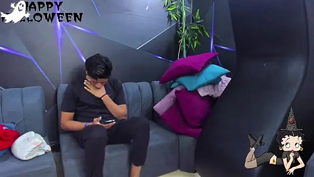 Snapshot of playsgirlhot chatting on 10/14/25, 11:11 playsgirlhot online show from 10/14/25, 11:11