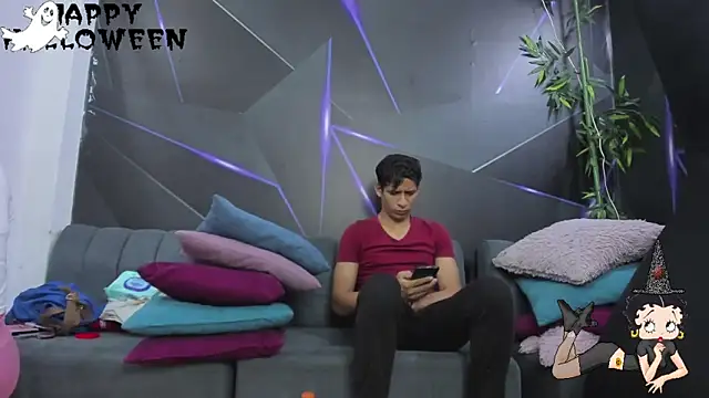 Snapshot of playsgirlhot chatting on 10/17/25, 11:13 playsgirlhot online show from 10/17/25, 11:13