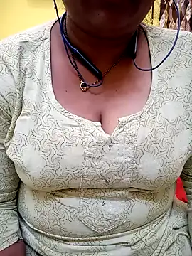 Snapshot of Sexy-Telugunayana2 chatting on 12/08/24, 12:30 Sexy-Telugunayana2 online show from 12/08/24, 12:30