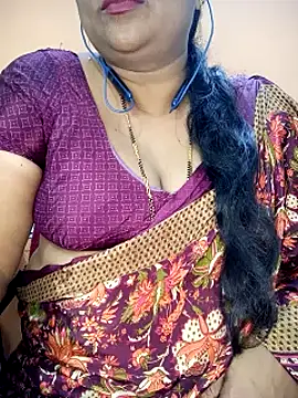 Snapshot of Sexy-Telugunayana2 chatting on 12/24/24, 10:11 Sexy-Telugunayana2 online show from 12/24/24, 10:11