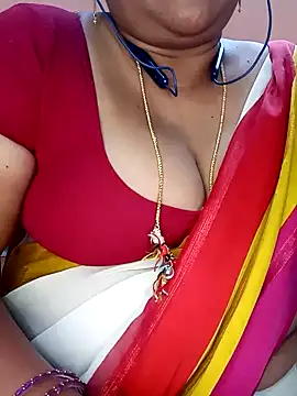 Snapshot of Sexy-Telugunayana2 chatting on 02/02/25, 06:10 Sexy-Telugunayana2 online show from 02/02/25, 06:10