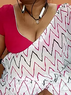 Snapshot of Sexy-Telugunayana2 chatting on 02/14/25, 05:57 Sexy-Telugunayana2 online show from 02/14/25, 05:57