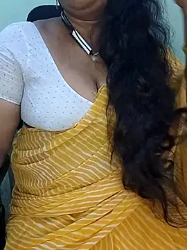 Snapshot of Sexy-Telugunayana2 chatting on 10/24/25, 07:21 Sexy-Telugunayana2 online show from 10/24/25, 07:21