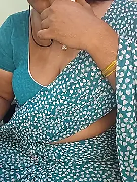 Snapshot of Sexy-Telugunayana2 chatting on 10/31/25, 08:15 Sexy-Telugunayana2 online show from 10/31/25, 08:15