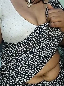 Snapshot of Sexy-Telugunayana2 chatting on 11/01/25, 07:38 Sexy-Telugunayana2 online show from 11/01/25, 07:38