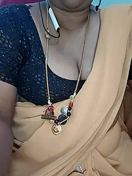 Snapshot of Sexy-Telugunayana2 chatting on 12/17/25, 09:04 Sexy-Telugunayana2 online show from 12/17/25, 09:04