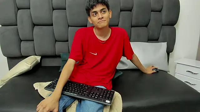 Yef Thin online show from 02/26/25, 10:58