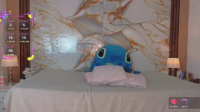 ahvi ebony online show from 03/27/26, 01:22