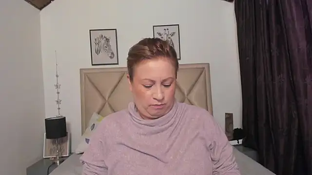 Snapshot of MonyCassius chatting on 06/19/26, 12:09 MonyCassius online show from 06/19/26, 12:09