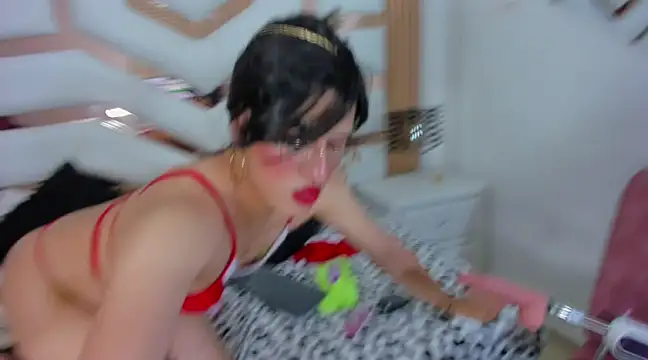 Raven Whisper online show from 12/23/24, 11:28