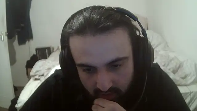 Snapshot of rampartzz chatting on 03/06/25, 12:21 rampartzz online show from 03/06/25, 12:21