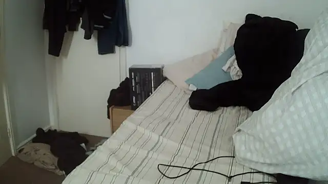 Snapshot of rampartzz chatting on 03/06/25, 10:41 rampartzz online show from 03/06/25, 10:41