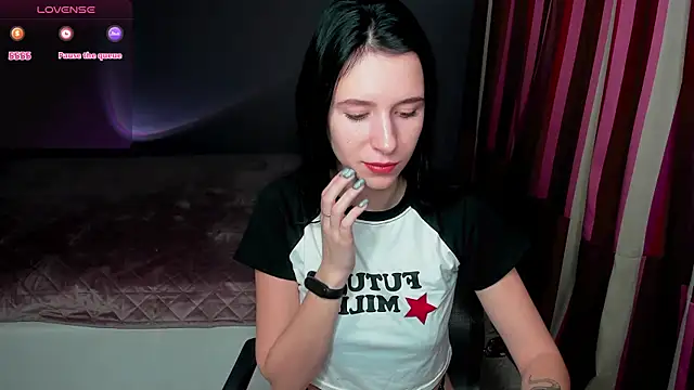 Snapshot of KarolinaBlacks chatting on 01/23/25, 06:39 KarolinaBlacks online show from 01/23/25, 06:39