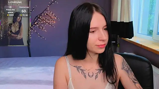 Snapshot of KarolinaBlacks chatting on 06/14/26, 05:42 KarolinaBlacks online show from 06/14/26, 05:42