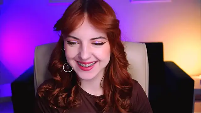 Snapshot of evanellson chatting on 03/10/25, 04:03 evanellson online show from 03/10/25, 04:03