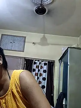 yoursweety09 online show from 03/18/25, 01:31