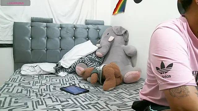 Snapshot of pamelaykamila chatting on 09/21/25, 05:53 pamelaykamila online show from 09/21/25, 05:53