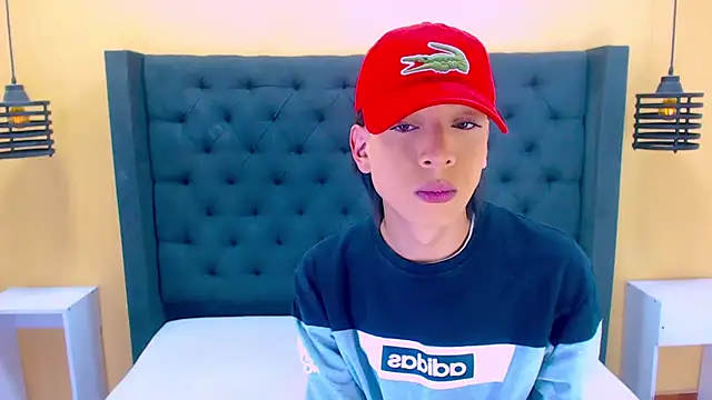 Snapshot of Eban_Dustan chatting on 02/05/25, 09:18 Eban Dustan online show from 02/05/25, 09:18