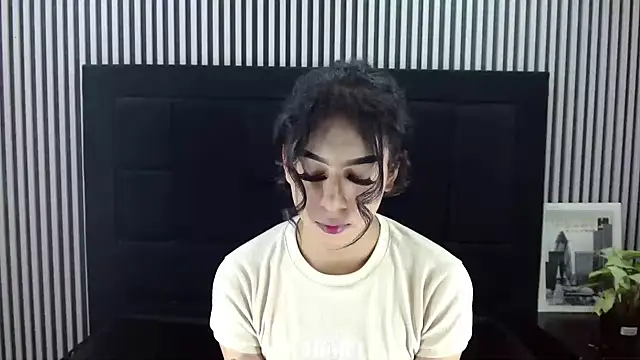 Snapshot of Eban_Dustan chatting on 09/30/25, 04:39 Eban Dustan online show from 09/30/25, 04:39