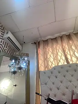 SashaDurante online show from 04/17/26, 08:34