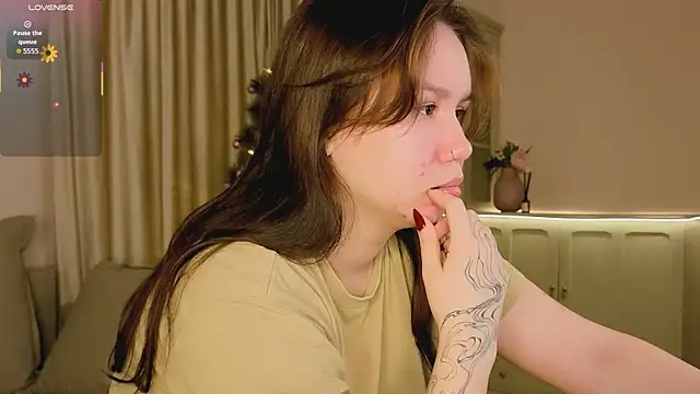 Alisia Mars online show from 12/16/25, 06:18