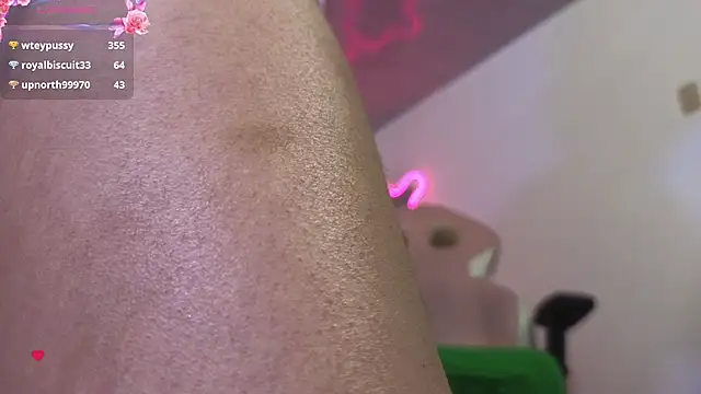 Laylafoxy tay online show from 03/10/25, 06:27