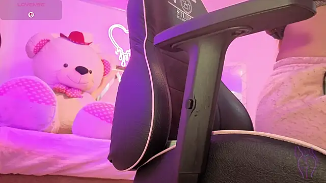 Laylafoxy tay online show from 09/30/25, 03:22