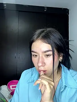 Im Valen Cute online show from 12/03/24, 03:20