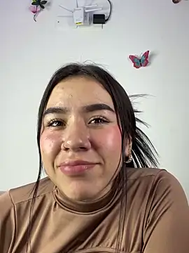 Im Valen Cute online show from 12/28/24, 02:33