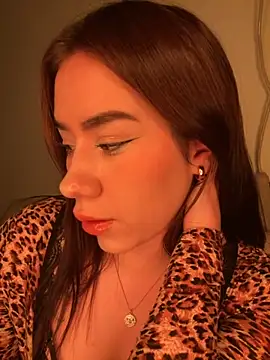 Im Valen Cute online show from 09/26/25, 03:32