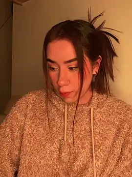 Im Valen Cute online show from 02/08/26, 01:42