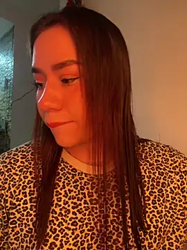 Im Valen Cute online show from 02/17/26, 01:35