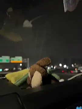 Snapshot of KBD85 chatting on 03/21/26, 08:19 KBD85 online show from 03/21/26, 08:19