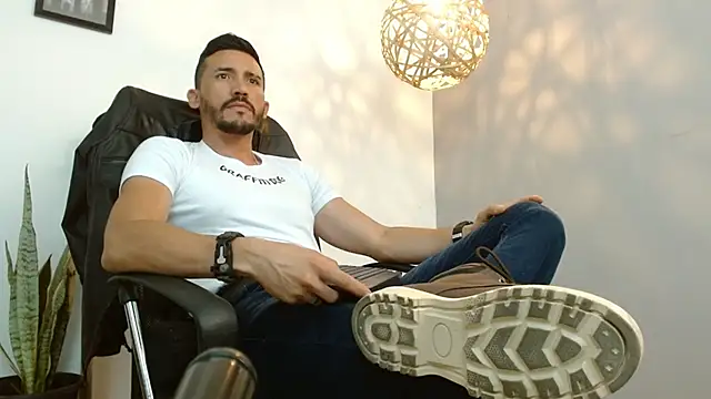 Reiko 85  online show from 02/01/25, 11:06