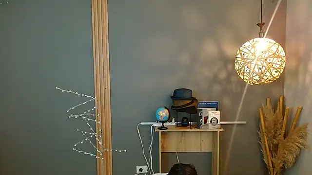 Reiko 85  online show from 02/13/26, 02:35