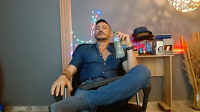 Reiko 85  online show from 03/21/26, 07:28