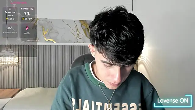 Dyla n18 online show from 04/10/26, 08:46