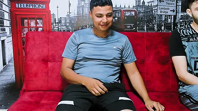 Snapshot of threesome_sexy_hot chatting on 02/14/25, 10:07 threesome sexy hot online show from 02/14/25, 10:07